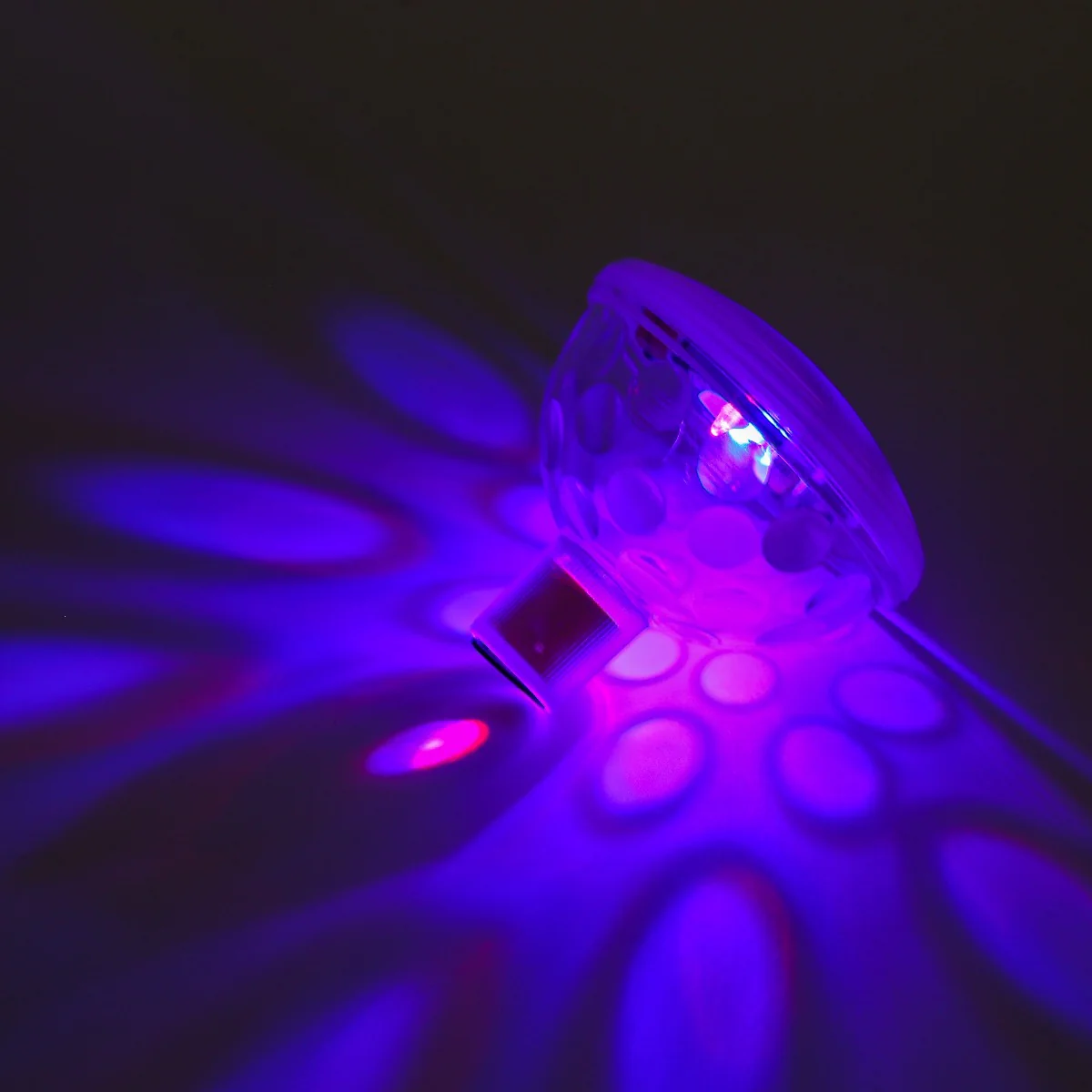 Floating LED light - Image 4